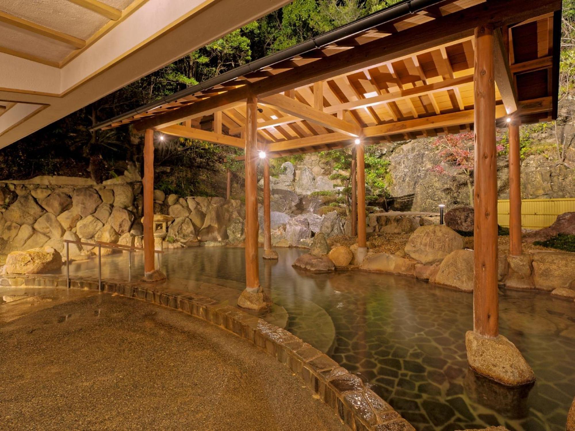 Hotel Ooedo Onsen Monogatari Premium Shirahama Saichoraku Exterior foto