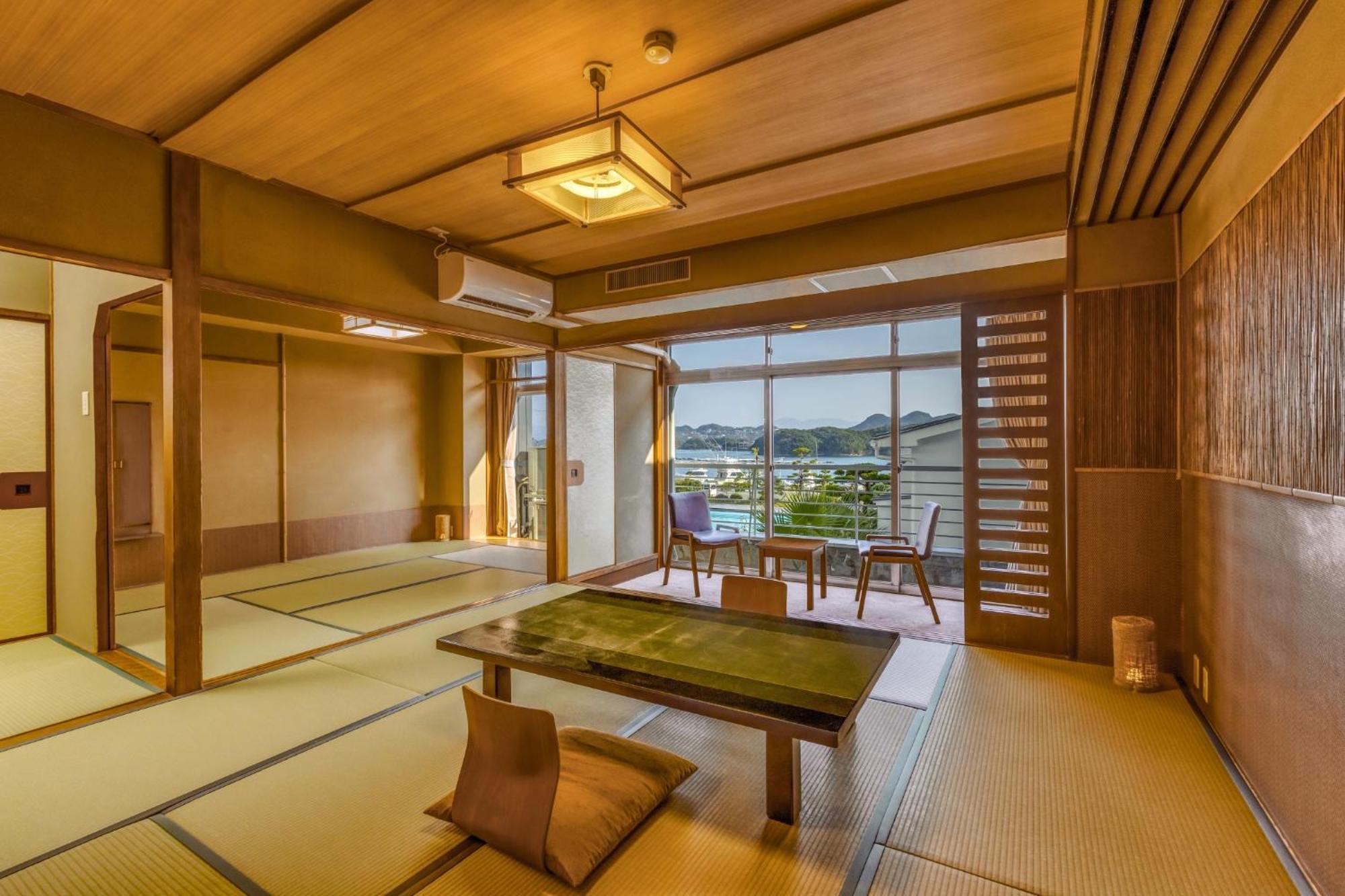 Hotel Ooedo Onsen Monogatari Premium Shirahama Saichoraku Exterior foto