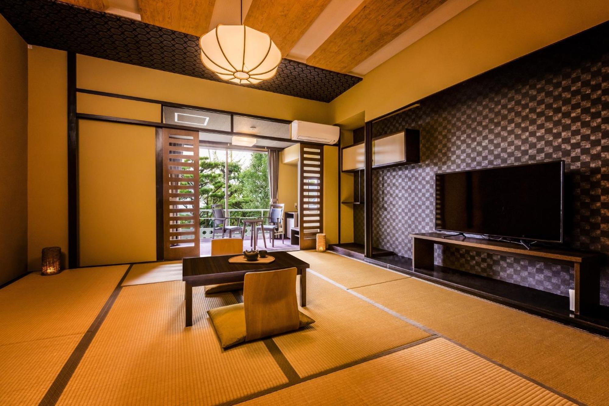 Hotel Ooedo Onsen Monogatari Premium Shirahama Saichoraku Exterior foto