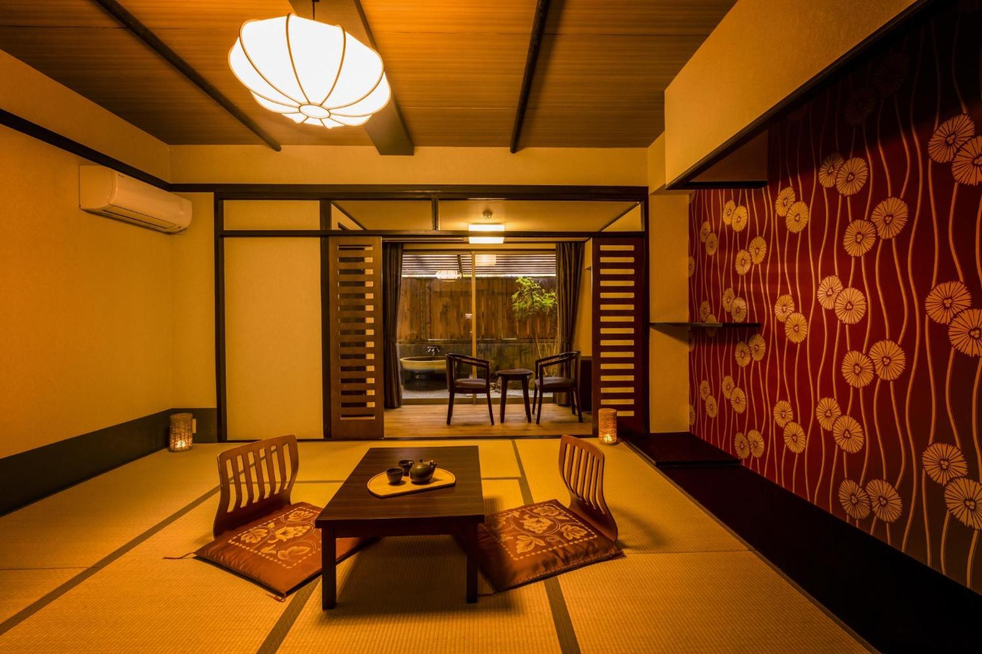 Hotel Ooedo Onsen Monogatari Premium Shirahama Saichoraku Exterior foto